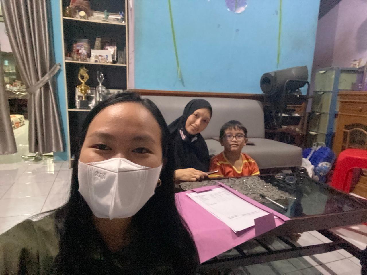 Mengunjungi Ibu Isriyanti